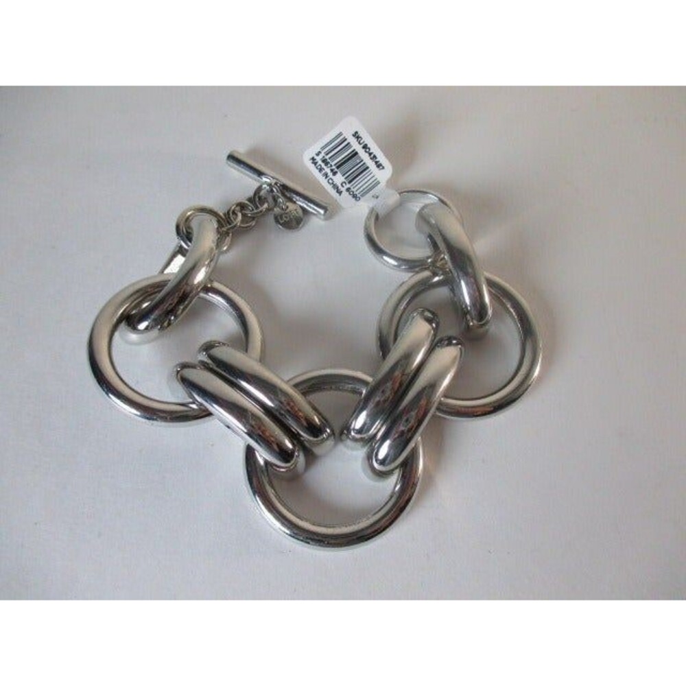 Ann Taylor LOFT Silver Interlocking Circle Toggle Bracelet NWT 44